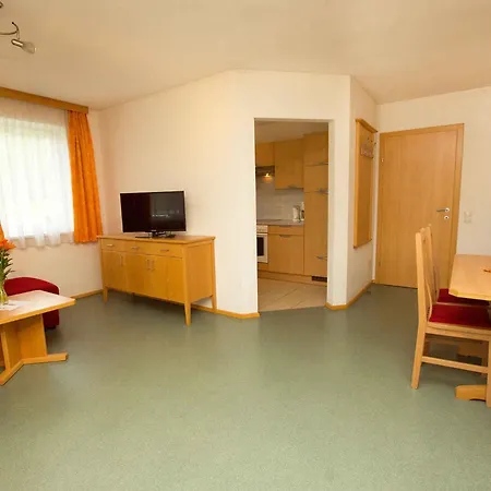 In - Salzburger Land 49982 * Flachau